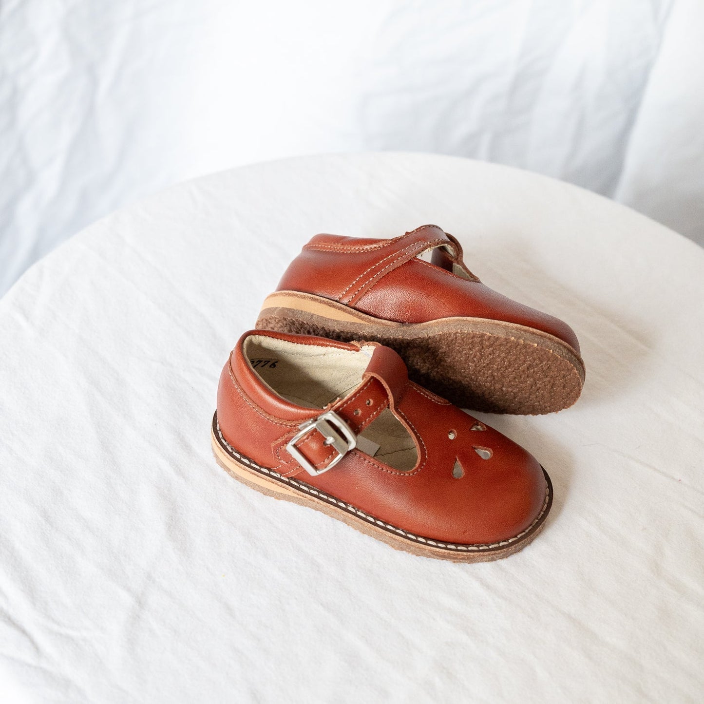 Nora T-Strap - Chestnut